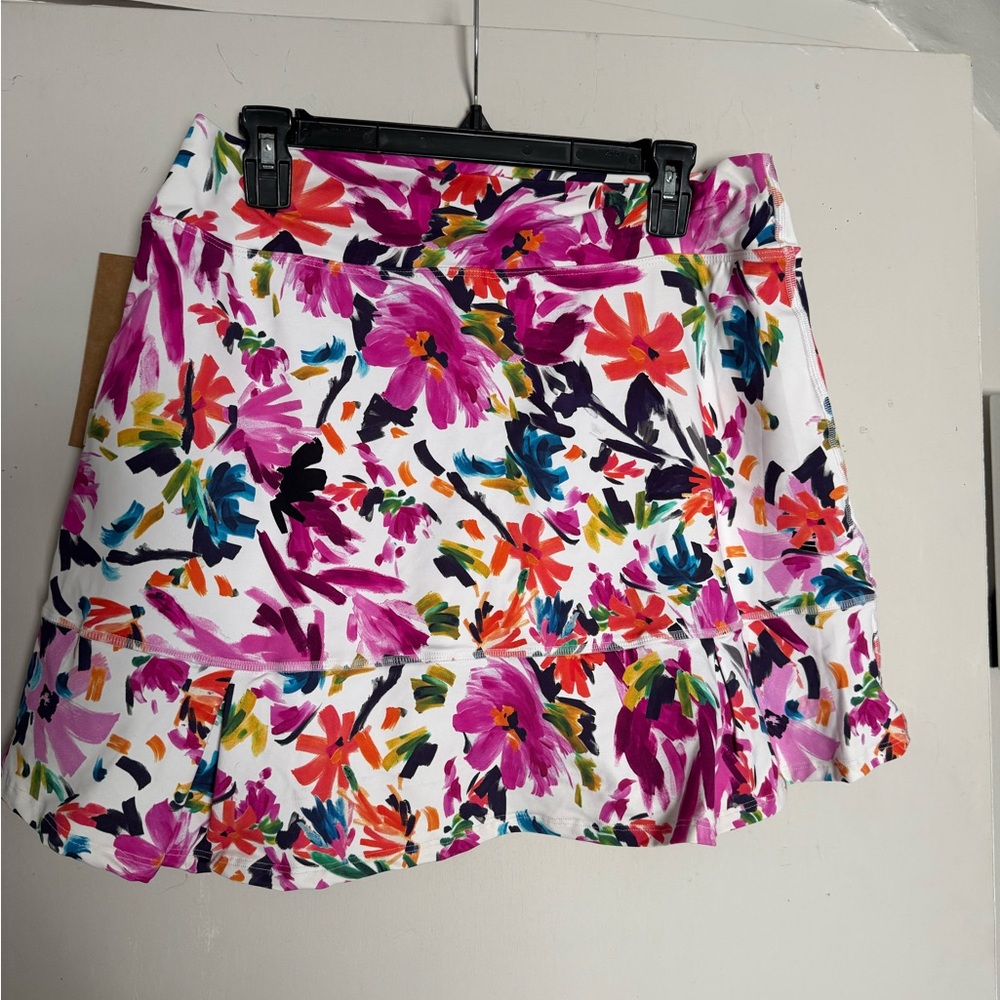 Dona Jo Floral Ruffle Hem skort - Picture 2 of 3